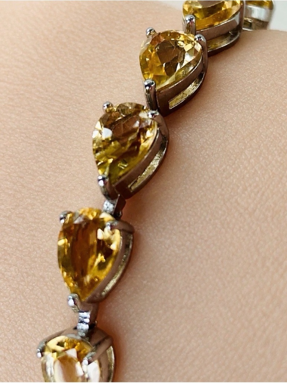 AAA Large Brazilian Citrines. 7” tennis bracelet. Brand New! Never Worn!